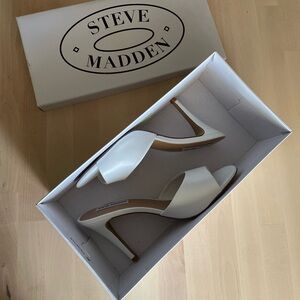 Steve Madden Erin white sandal heels